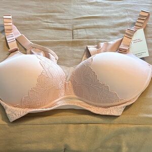 Women's Lace-Accent Light Pink Bra - Supportive Everyday Comfort